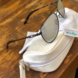 Polarized Oakley Daisy Chain Sunglasses